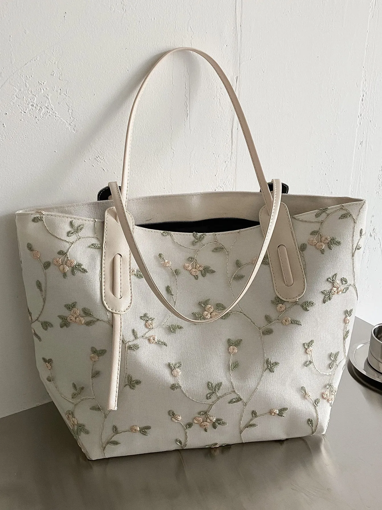 Floral Embroidery Shoulder Tote Bag