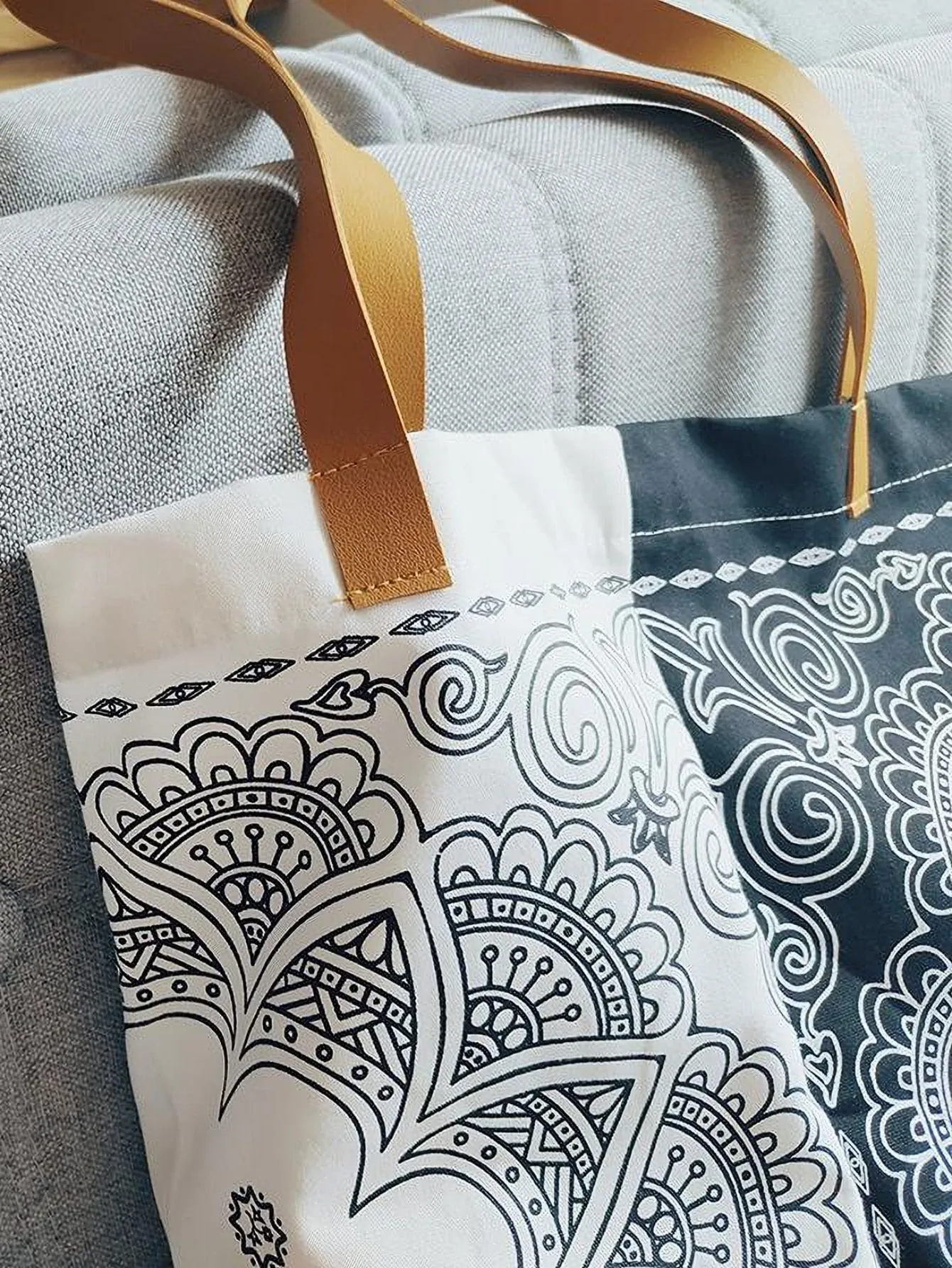 Floral Graphic Shopper Bag