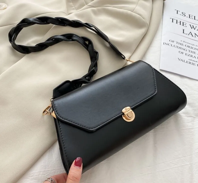 PB166 Black Twisted Strap Purse