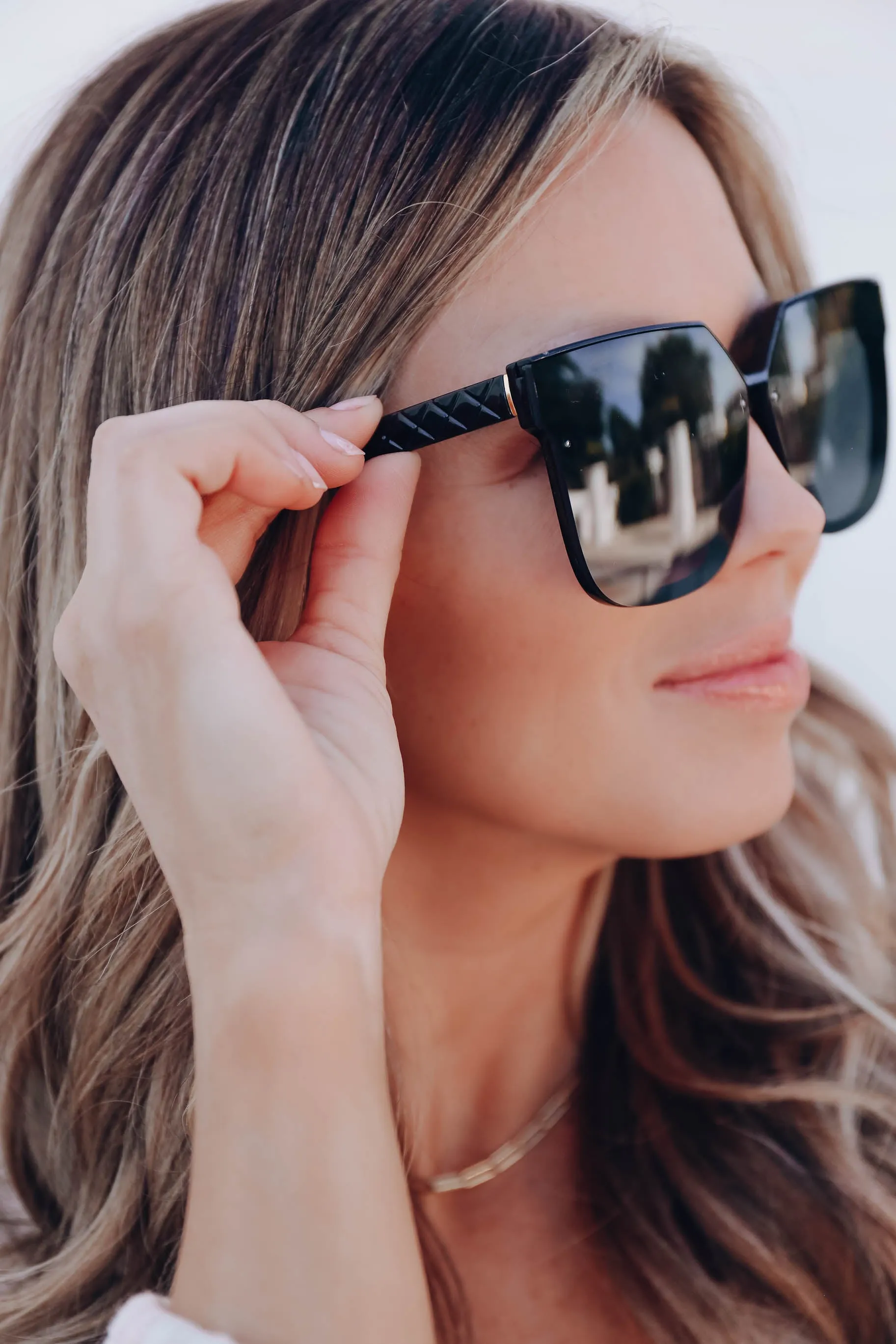 Radiant Square Sunglasses - Black